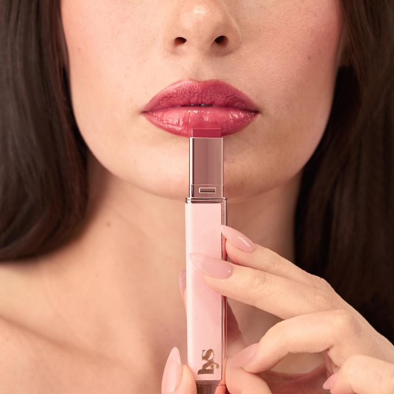 Speak Love Lip Balm promotes hydrated and plump lips, instantly!