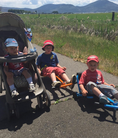 Get Your Kids Moving & Off Screens in Minutes a Day