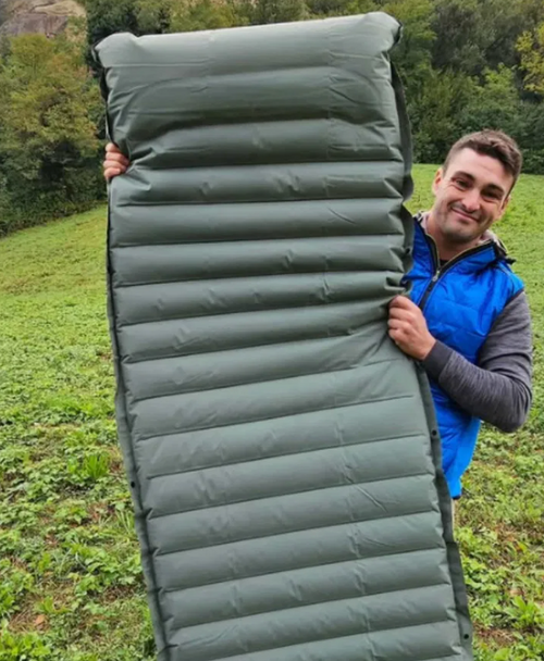 Velora Bivouac™ | Le matelas de camping qui transforme vos nuits en tente en vraies nuits de sommeil