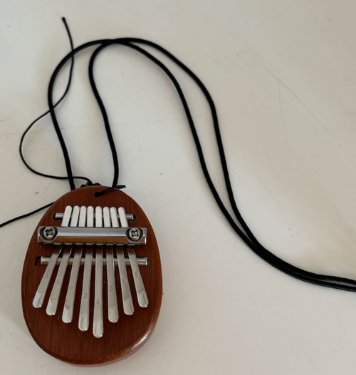 Kalimba Velora™ | 8 lames, carnet des 30 chansons offert, première chanson le soir même