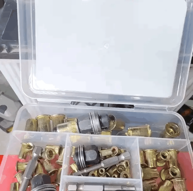 Un coffret, au lieu d'un passage au garage
